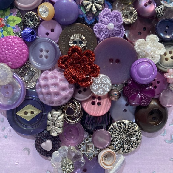 Framed Purple Button Heart - Picture 6 of 13